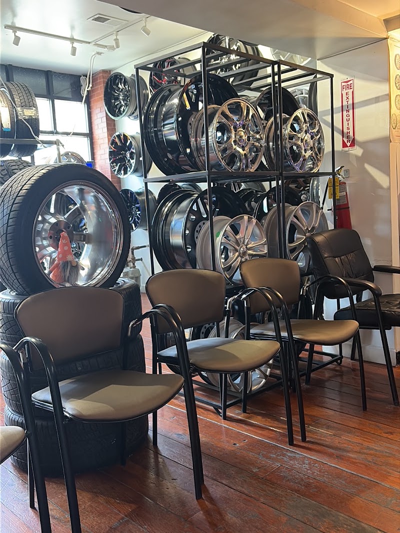 El Paisa Tire & Wheels Shop Inc in Chicago